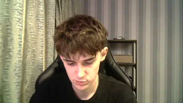 Hoot Dude  online show from December 17, 2:34 pm