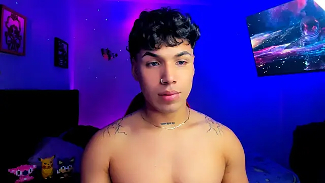 Adams Collins online show from November 30, 5:28 pm