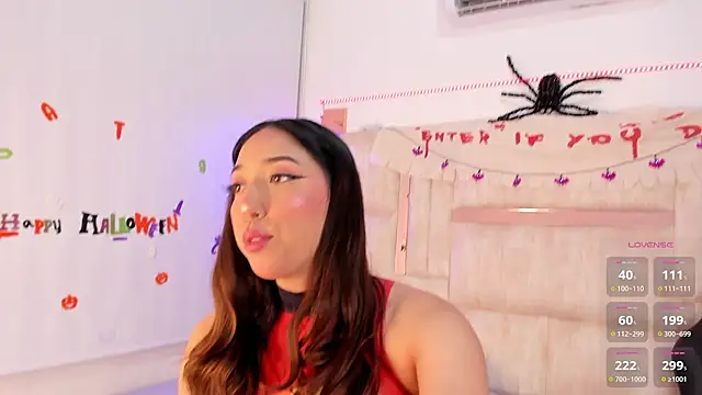 emily  walker online show from October 25, 3:47 am