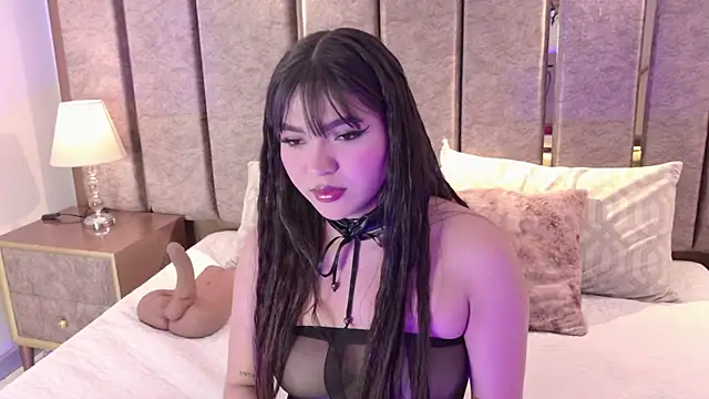 Samantha Hans online show from February 17, 9:32 pm