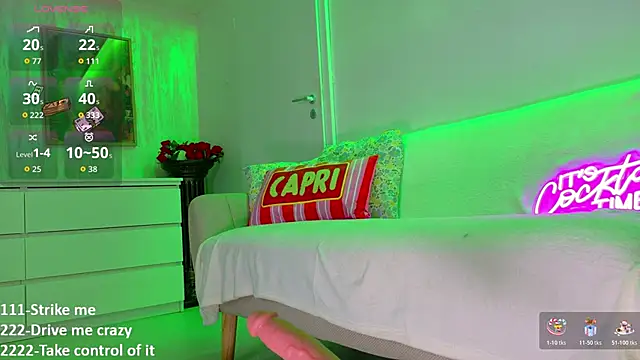 TiaBelle online show from December 5, 6:26 pm