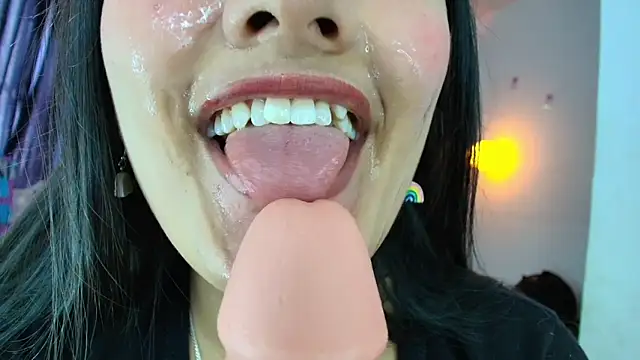 Hinata 21  online show from March 19, 9:08 pm