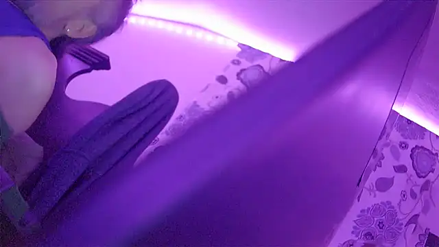 HippieDad333 online show from December 16, 11:54 pm