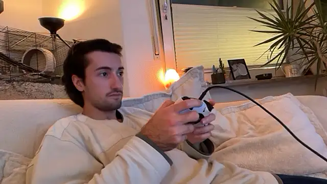 Snapshot of Passion-Frucht chatting on October 6, 5:54 pm Passion-Frucht online show from October 6, 5:54 pm