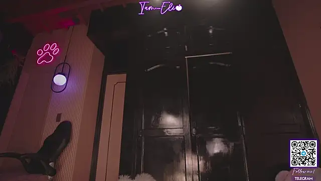 Iam elii1 online show from April 11, 9:08 pm