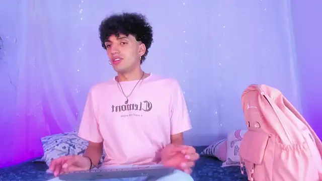 Snapshot of josesweet_ chatting on October 1, 2:56 pm josesweet  online show from October 1, 2:56 pm