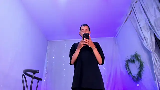 Snapshot of josesweet_ chatting on October 31, 1:17 am josesweet  online show from October 31, 1:17 am