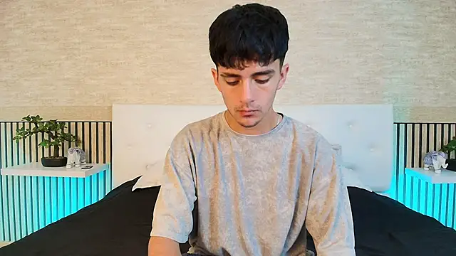 Axel Draven online show from January 10, 11:45 am