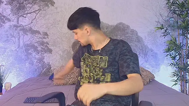 Snapshot of Axel_Draven chatting on March 17, 12:19 pm Axel Draven online show from March 17, 12:19 pm