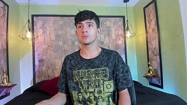 Snapshot of Axel_Draven chatting on April 7, 11:43 am Axel Draven online show from April 7, 11:43 am