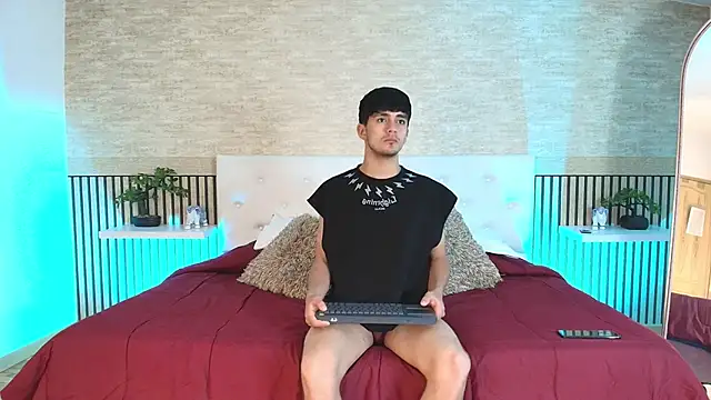 Snapshot of Axel_Draven chatting on April 16, 12:28 pm Axel Draven online show from April 16, 12:28 pm