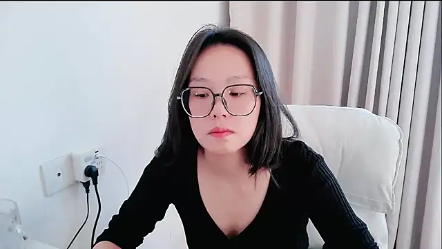 guai00 online show from November 28, 6:49 am