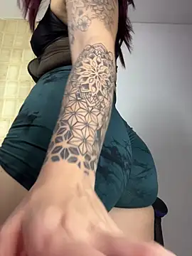 came lia1 online show from November 24, 4:34 am