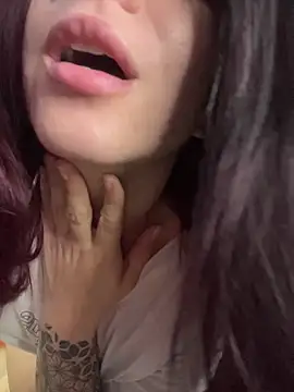 came lia1 online show from November 25, 2:44 am