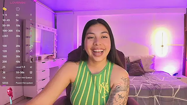 kloe28 online show from April 3, 3:37 am