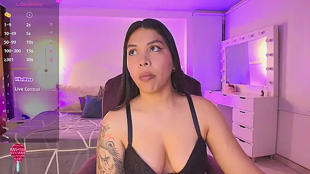 kloe28 online show from April 6, 3:37 am