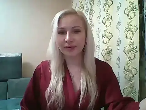 Snapshot of Ceryanne chatting on October 26, 9:31 pm Ceryanne online show from October 26, 9:31 pm