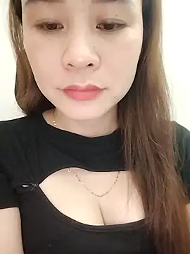 Snapshot of Girl_Shy2000 chatting on October 12, 11:53 am Girl Shy2000 online show from October 12, 11:53 am