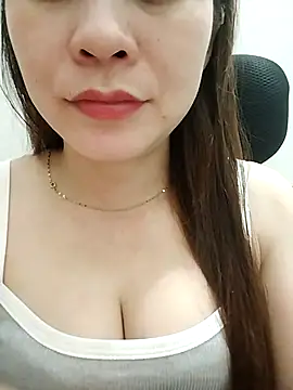 Snapshot of Girl_Shy2000 chatting on October 15, 12:16 pm Girl Shy2000 online show from October 15, 12:16 pm