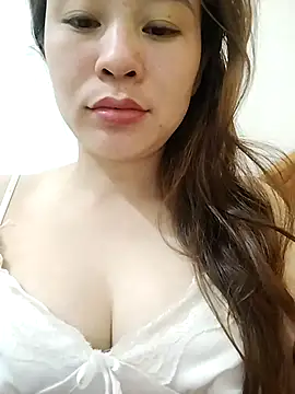 Snapshot of Girl_Shy2000 chatting on October 19, 4:57 am Girl Shy2000 online show from October 19, 4:57 am