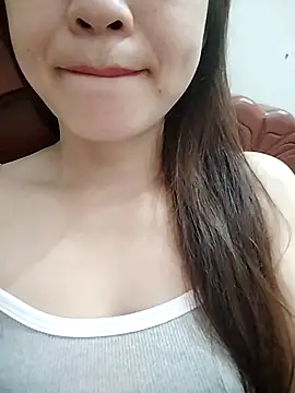 Snapshot of Girl_Shy2000 chatting on October 24, 10:50 pm Girl Shy2000 online show from October 24, 10:50 pm