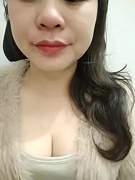 Girl Shy2000 online show from February 3, 10:04 pm