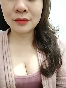 Snapshot of Girl_Shy2000 chatting on March 3, 10:43 am Girl Shy2000 online show from March 3, 10:43 am