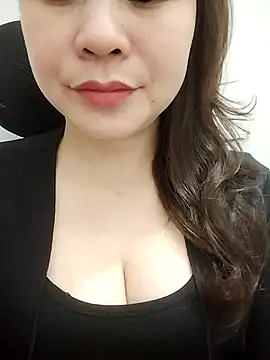 Snapshot of Girl_Shy2000 chatting on March 13, 3:07 pm Girl Shy2000 online show from March 13, 3:07 pm