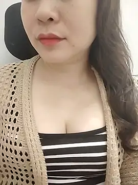 Snapshot of Girl_Shy2000 chatting on March 29, 12:27 pm Girl Shy2000 online show from March 29, 12:27 pm
