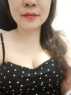 Snapshot of Girl_Shy2000 chatting on April 8, 2:50 pm Girl Shy2000 online show from April 8, 2:50 pm
