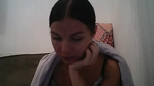 Lorivell online show from November 2, 8:33 pm