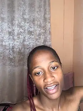 Caramel102004 online show from October 24, 11:01 pm