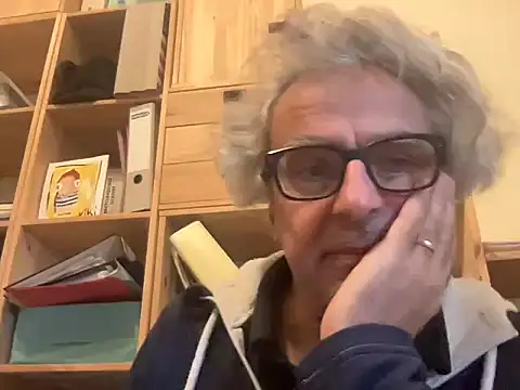 Snapshot of chtentation chatting on February 24, 4:16 pm chtentation online show from February 24, 4:16 pm