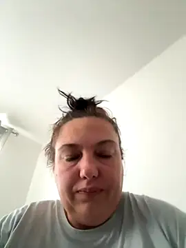 Snapshot of Eleanorxx chatting on September 29, 7:13 am Eleanorxx online show from September 29, 7:13 am