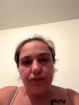 Snapshot of Eleanorxx chatting on October 5, 8:29 pm Eleanorxx online show from October 5, 8:29 pm