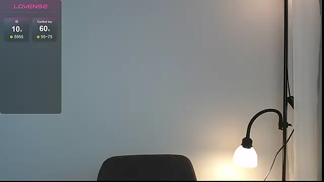 Snapshot of BellaAbey chatting on February 17, 10:12 am BellaAbey online show from February 17, 10:12 am