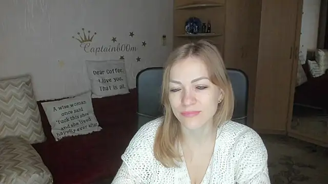 Tiffany Bates online show from October 20, 3:18 am