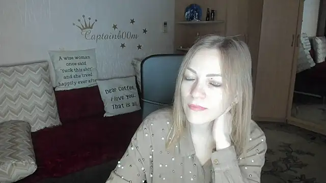 Tiffany Bates online show from November 16, 3:45 am