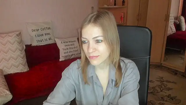 Tiffany Bates online show from March 27, 9:32 am