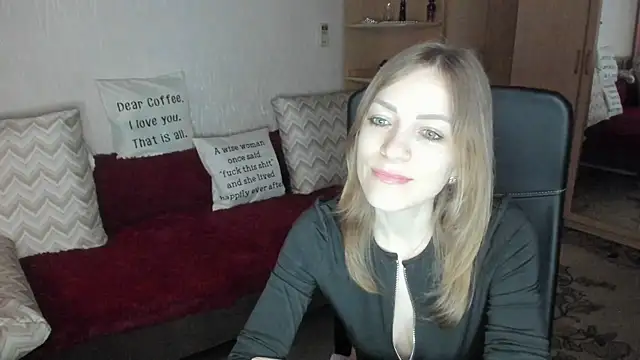 Tiffany Bates online show from April 1, 1:41 pm