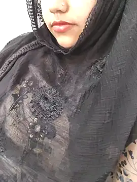 Snapshot of Miss_Rose__ chatting on June 25, 6:40 am Miss Rose online show from June 25, 6:40 am