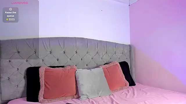 melevansxs online show from February 10, 4:27 am