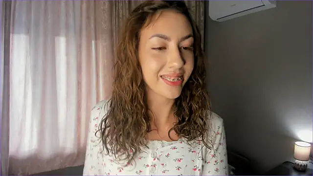 KeilaJeschon online show from September 28, 5:02 am