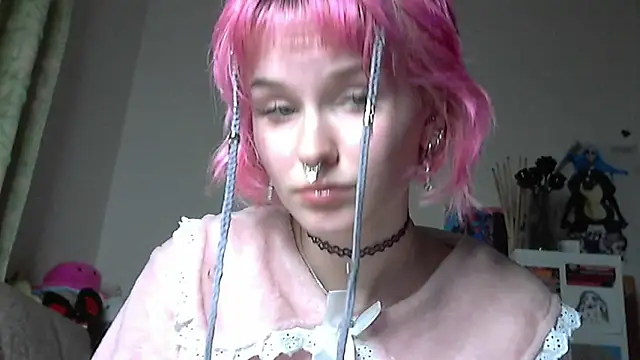 Paradoxy  online show from March 7, 8:50 pm