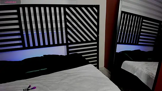 Cattleya veloza   online show from December 5, 8:38 pm