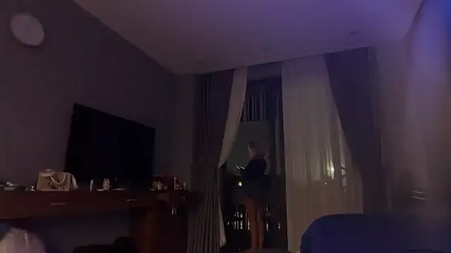 Miravynn online show from February 21, 5:36 pm