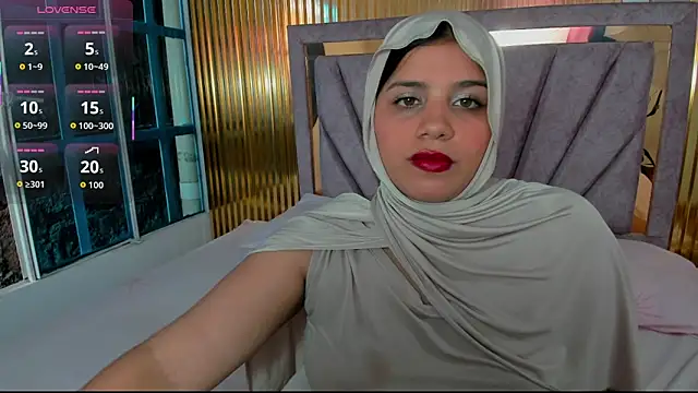 Amyra Rasi online show from November 15, 7:21 pm