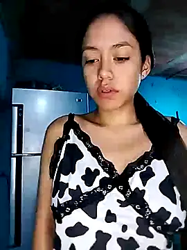 fabulousgirl online show from November 5, 5:29 am