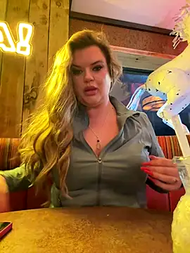 MrsBlazeXX online show from October 14, 7:36 pm