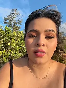 Snapshot of itsdanividarte chatting on March 29, 10:21 pm itsdanividarte online show from March 29, 10:21 pm